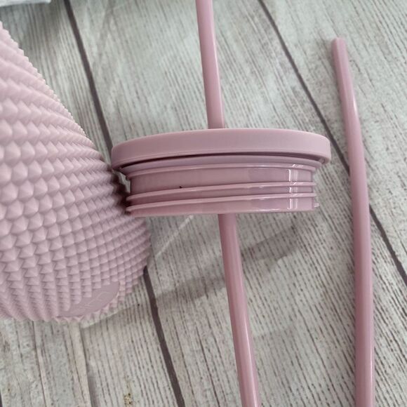 Simple modern classic textured 24oz tumbler w/straw light pink - Picture 6 of 10